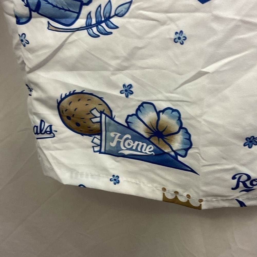 Kansas City Royals Hawaiian Button Up Short Sleeve Shirt Size XL Miller Lite - Picture 6 of 8